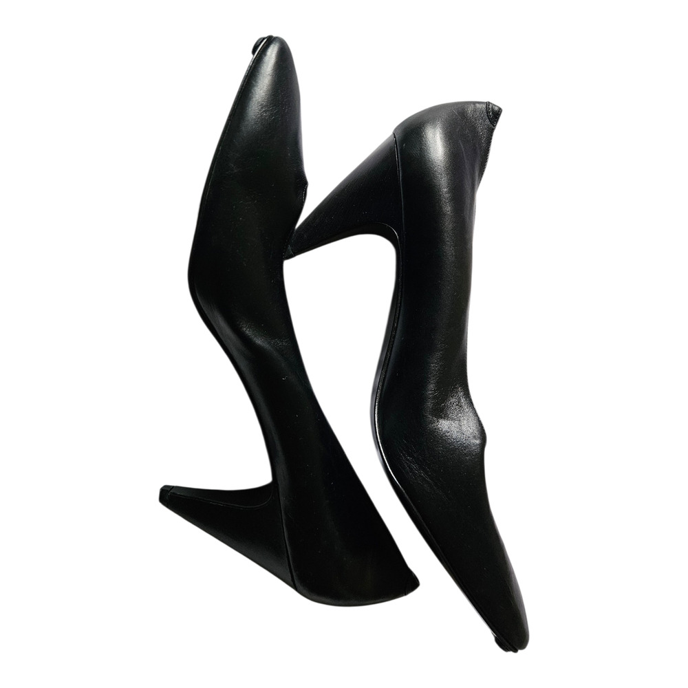 Morgan Taylor Black Leather Pumps Womens 10 AA Narrow Heels
